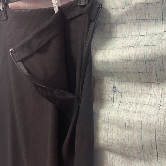 Brand new Woman’s Nine West Pencil Skirt. Size 6. - Picture 8 of 16